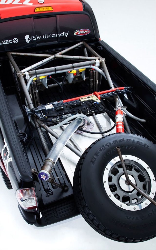 2011-SEMA-Toyota-Tacoma-Long-Beach-Racer_c2db8463ea37f6d7d973abd66f9e996ec2a96629.jpg
