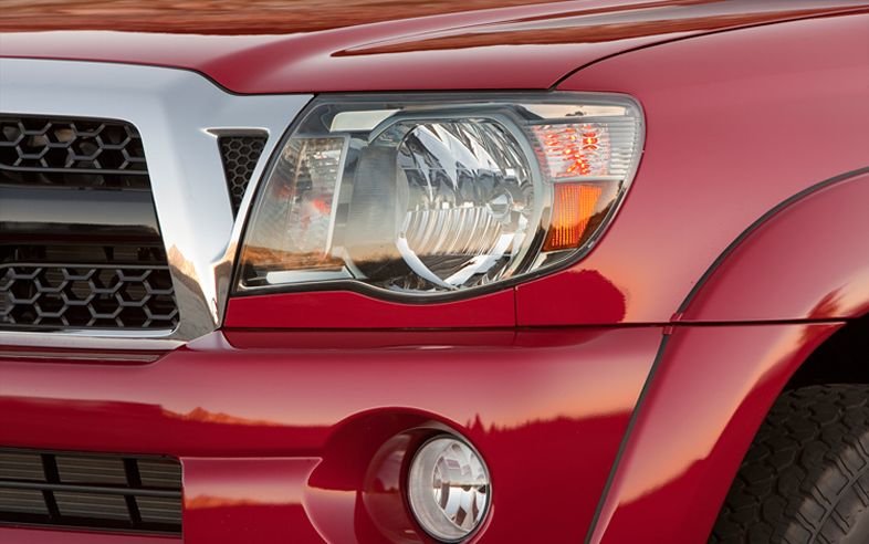 2011-toyota-tacoma-head-light_ad18ab6e2a80a759a99494a566d515026cdc248d.jpg