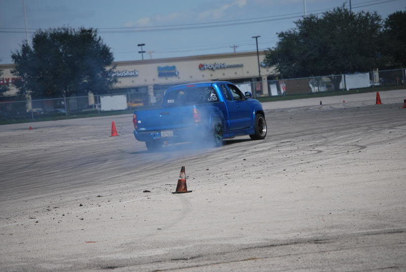 201110Texfest230_c7b00ec053fd674a382bd892d12205550f842d19.jpg