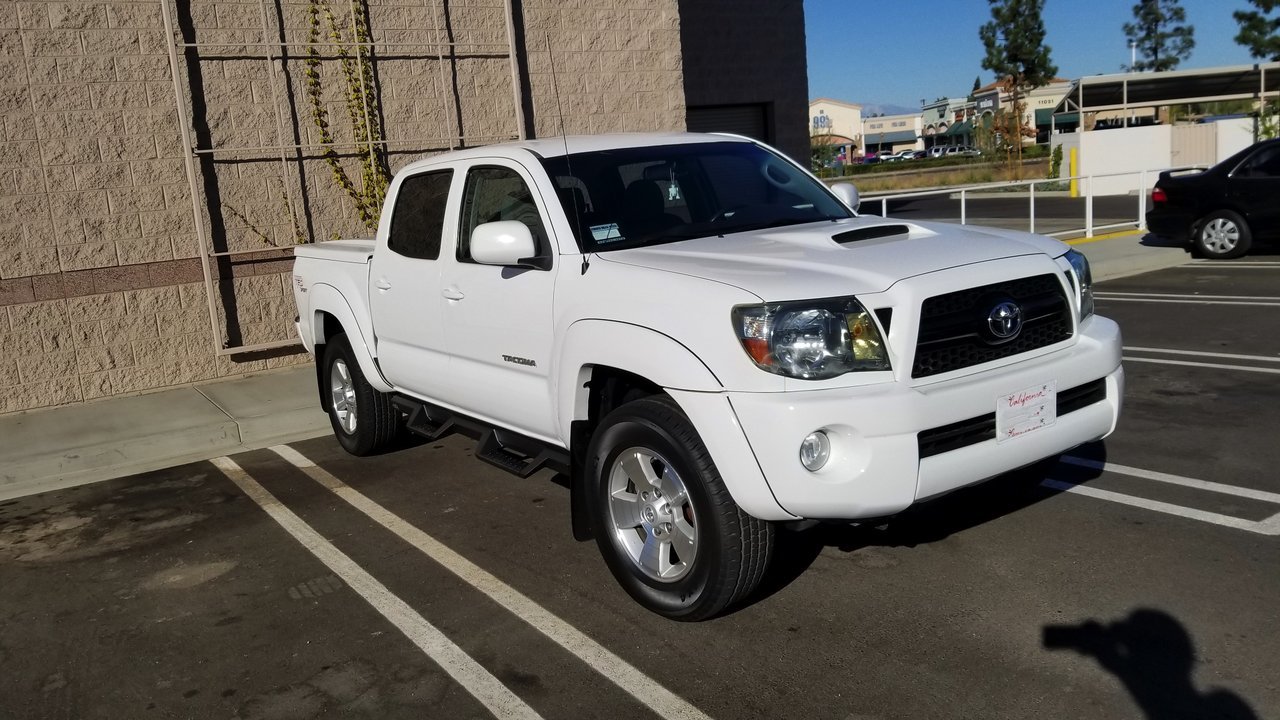 2011_Tacoma_01.jpg