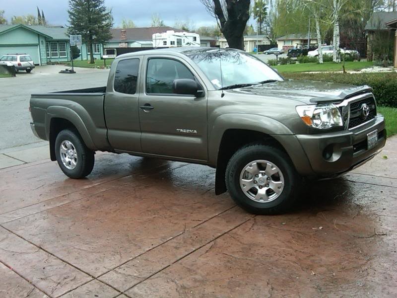 2011Tacoma4_fc311ef4e85f9d8be10d35a16f648723e39c472d.jpg