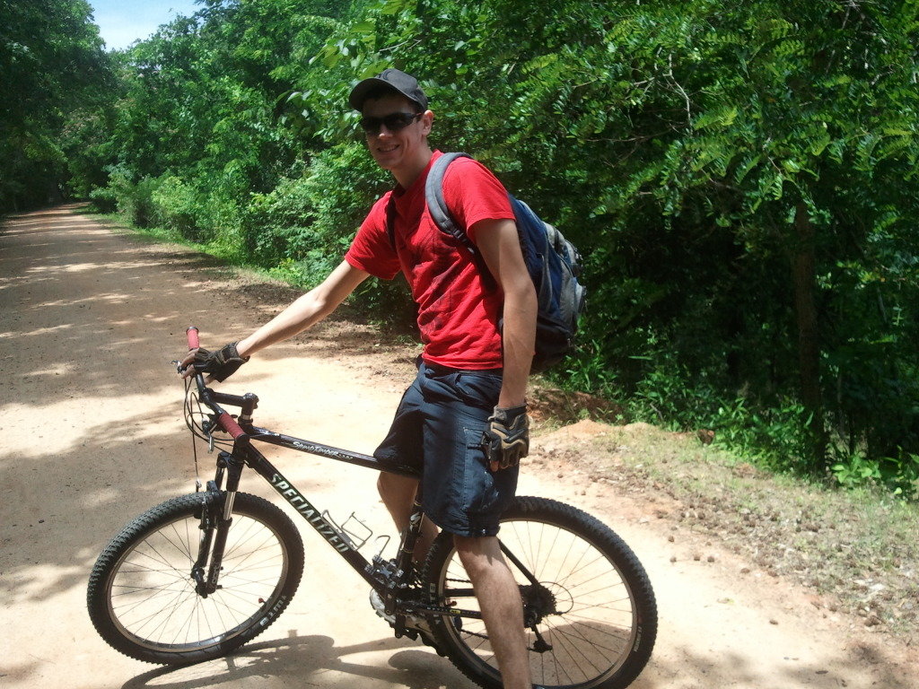 2012-05-19133646_cf4104d27f4119bd571aa03d33e1873bece5d3f3.jpg