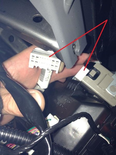 2012-stock-relay-plug.jpg