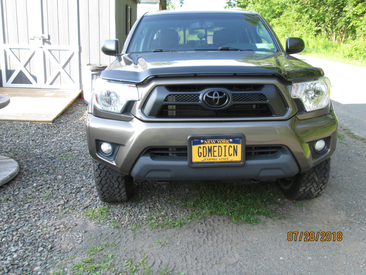 2012 Tacoma new grill 003.jpg