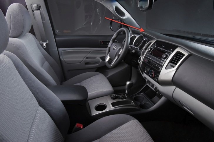 2012-Toyota-Tacoma-Interior-728x485.jpg