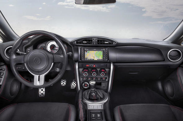 2013-Toyota-Hilux-Interior-View.jpg