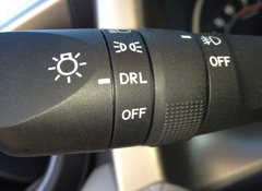 2013-Toyota-RAV4-DRL-light-switch-thumb-240xauto-5849.jpg