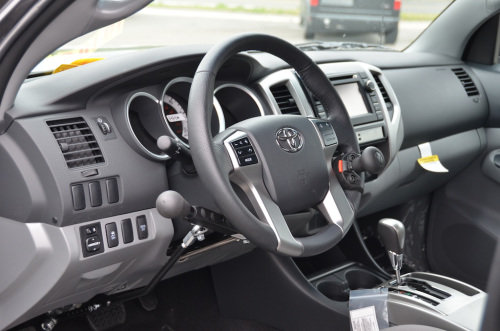 2013-Toyota-Tacoma-Hand-Controls-3_845167b14d3eaee779191fd5a0dc83b4d2e23567.jpg
