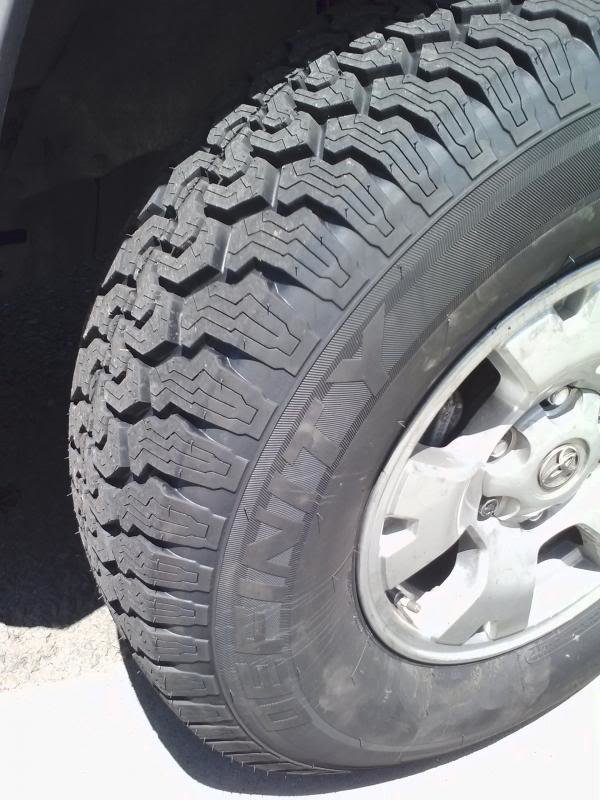 2013Tiresat51600mi_8424d87d0f20b9db57da3d356ae7f2d9093043b9.jpg