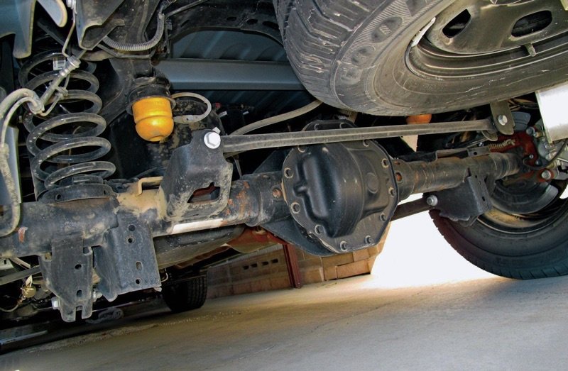2014-ram-1500-ecodiesel-tradesman-rear-axle_mid.jpg