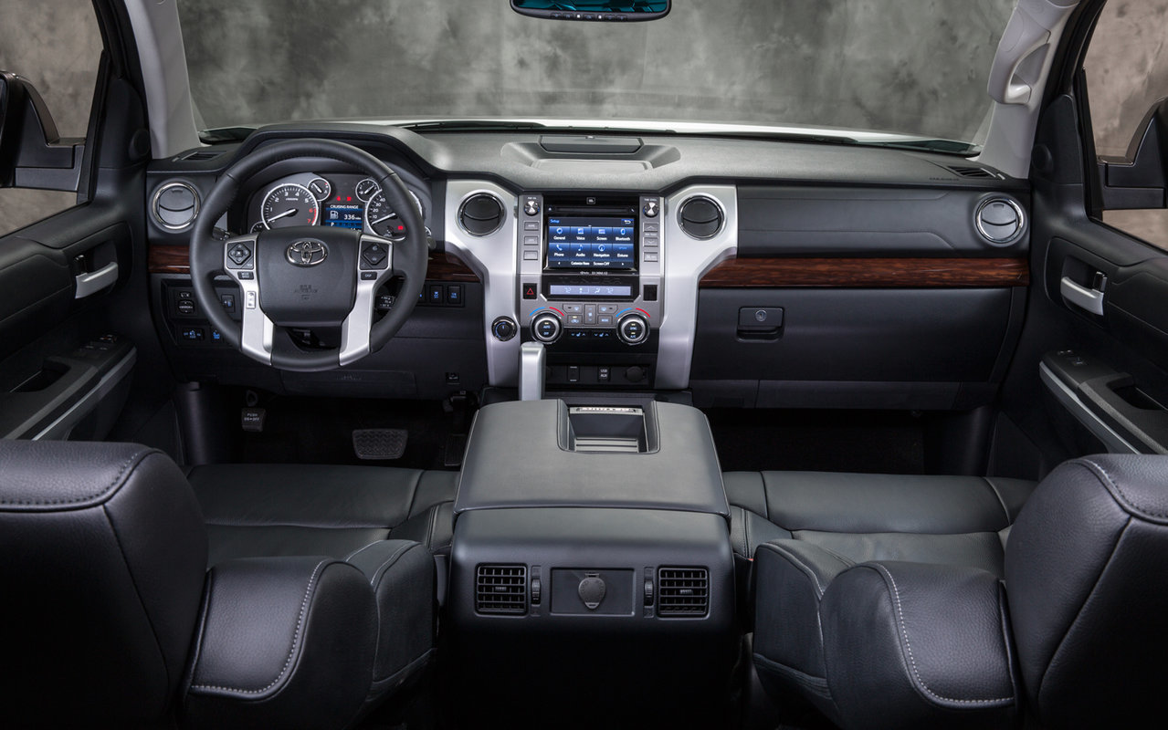 2014-toyota-tundra-dash_26d2a16c3f4262c4e2894e4cf8393b7a876624a2.jpg