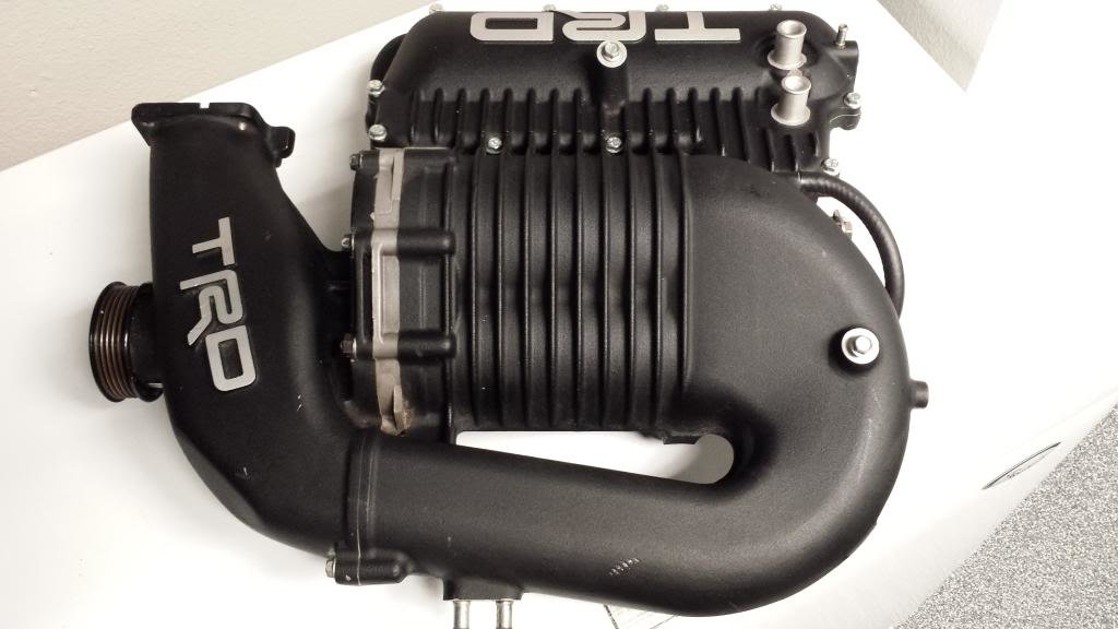 Selling a used TRD OEM Toyota Supercharger for 2005-2014 Tacoma and FJ Crui...