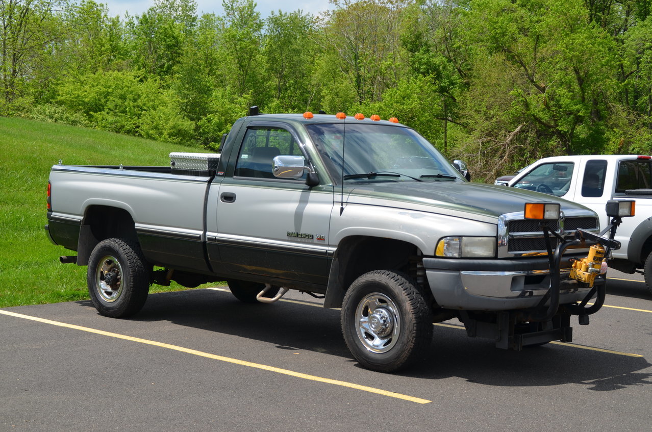 2014DormanHelpsCarShow 313.jpg