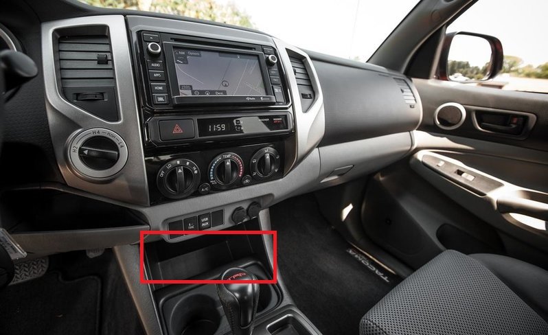 2015-Tacoma-Interior-FIHh.jpg