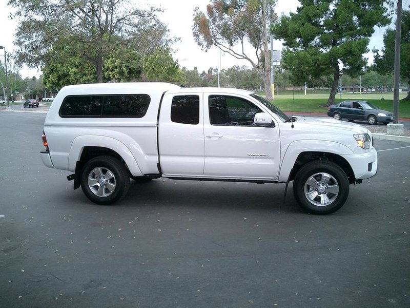 2015 Tacoma with shell 2 004.jpg