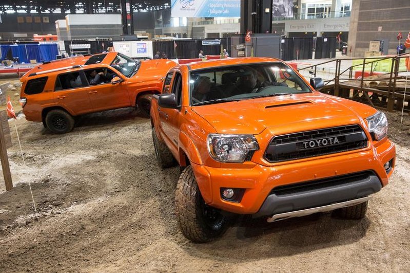 2015-Toyota-Tacoma-and-4Runner.jpg