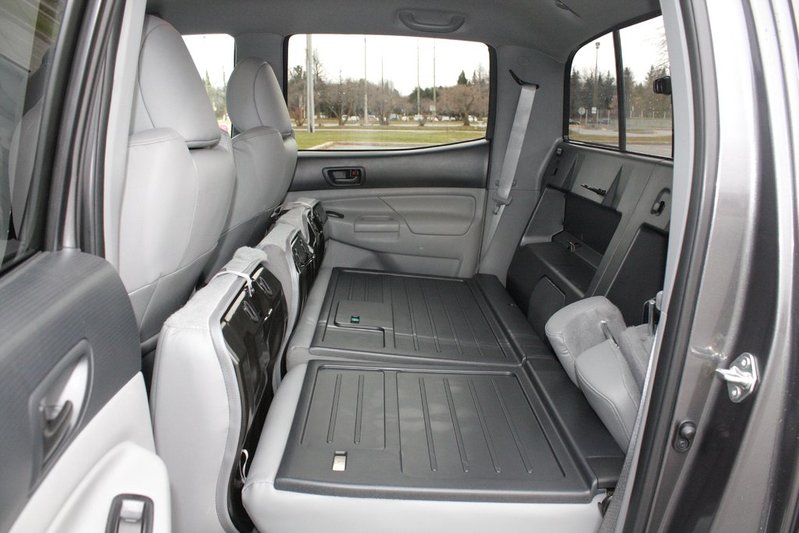 2015-toyota-tacoma-chase-008.jpg