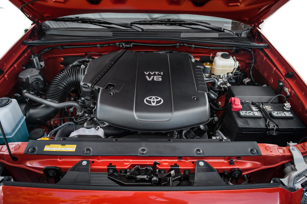 2015-Toyota-Tacoma-TRD-Pro-engine_52a389b6de7f61a39a84d434deb9ac757978c494.jpg