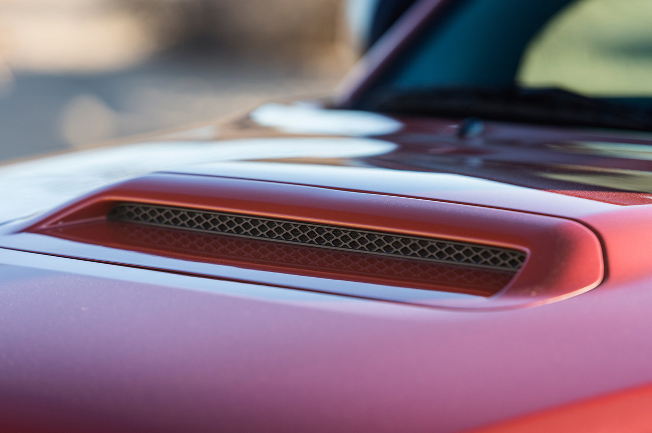2015-toyota-tacoma-trd-pro-hood-scoop_6ea61bef268081cf0fb9aa29e0ccc8fef4232879.jpg