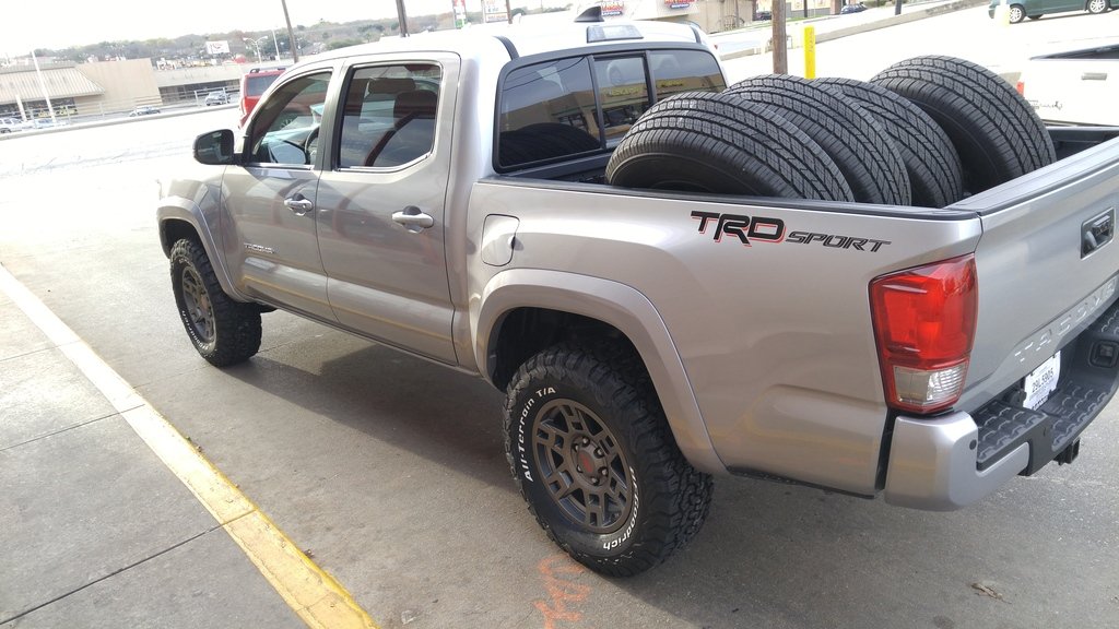 gunmetal 17 trd wheels on a silver tacoma tacoma world gunmetal 17 trd wheels on a silver