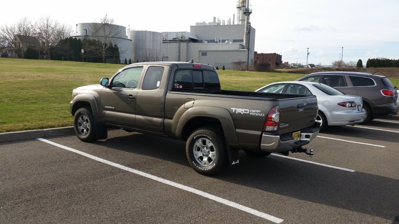 2015_tacoma_angle_view_sm.jpg
