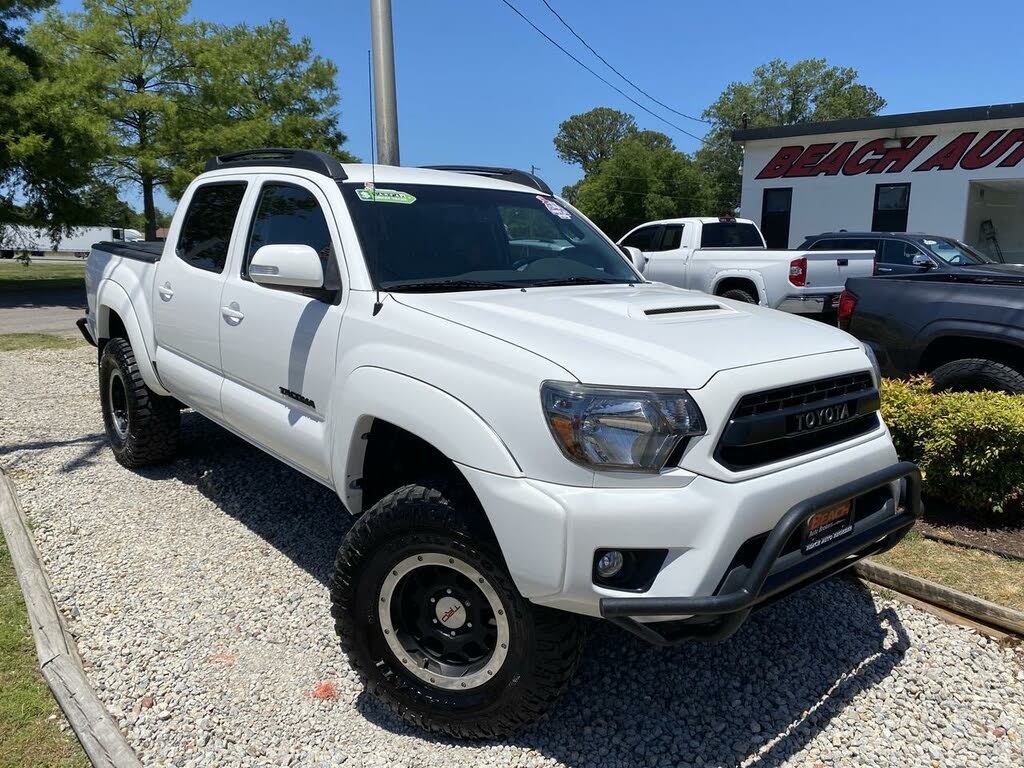 2015_toyota_tacoma-pic-6977158225622350538-1024x768.jpg