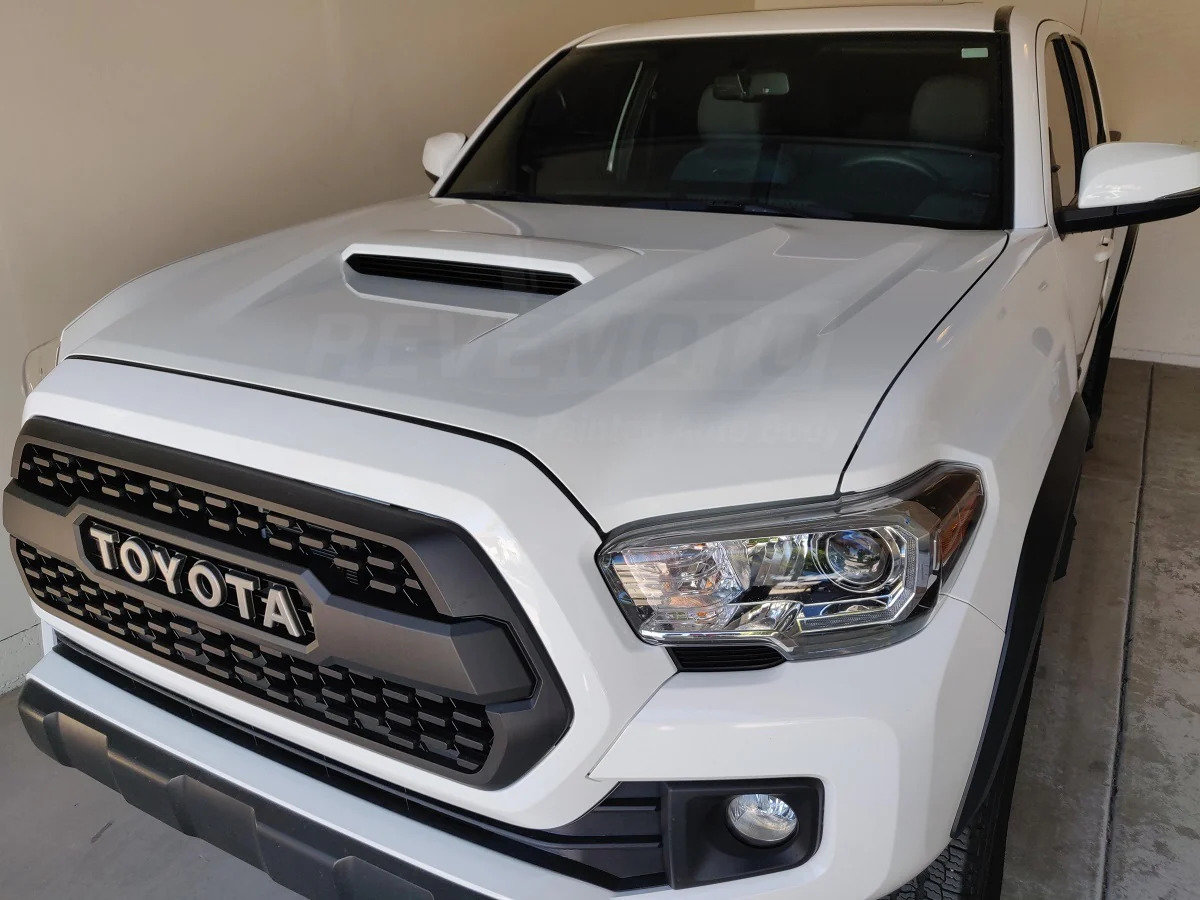 2016-2020ToyotaTacomaSuperWhiteHoodwithScoopConversion_5000x.jpg