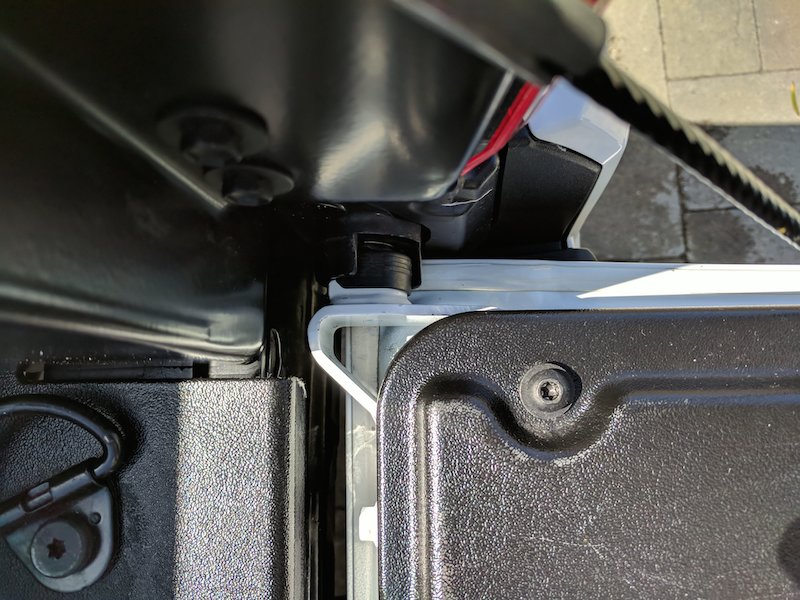 Toyota tacoma deals tailgate lock