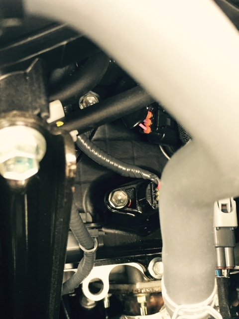 2016 SR5 Oil Leak.jpg
