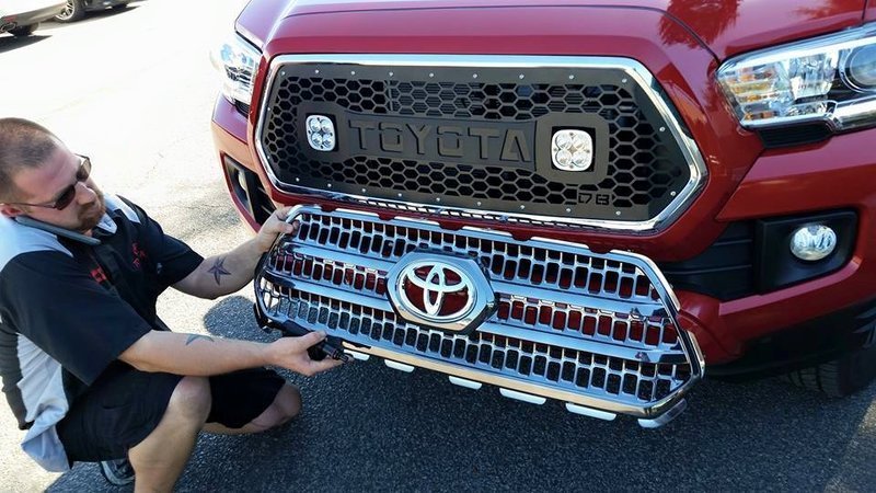 2016-taco-cube-lightsa.jpg