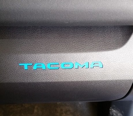 2016 Tacoma Glove Box cropped.jpg