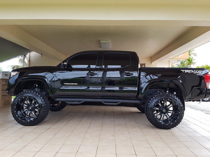 2016 Tacoma with 22's.jpg