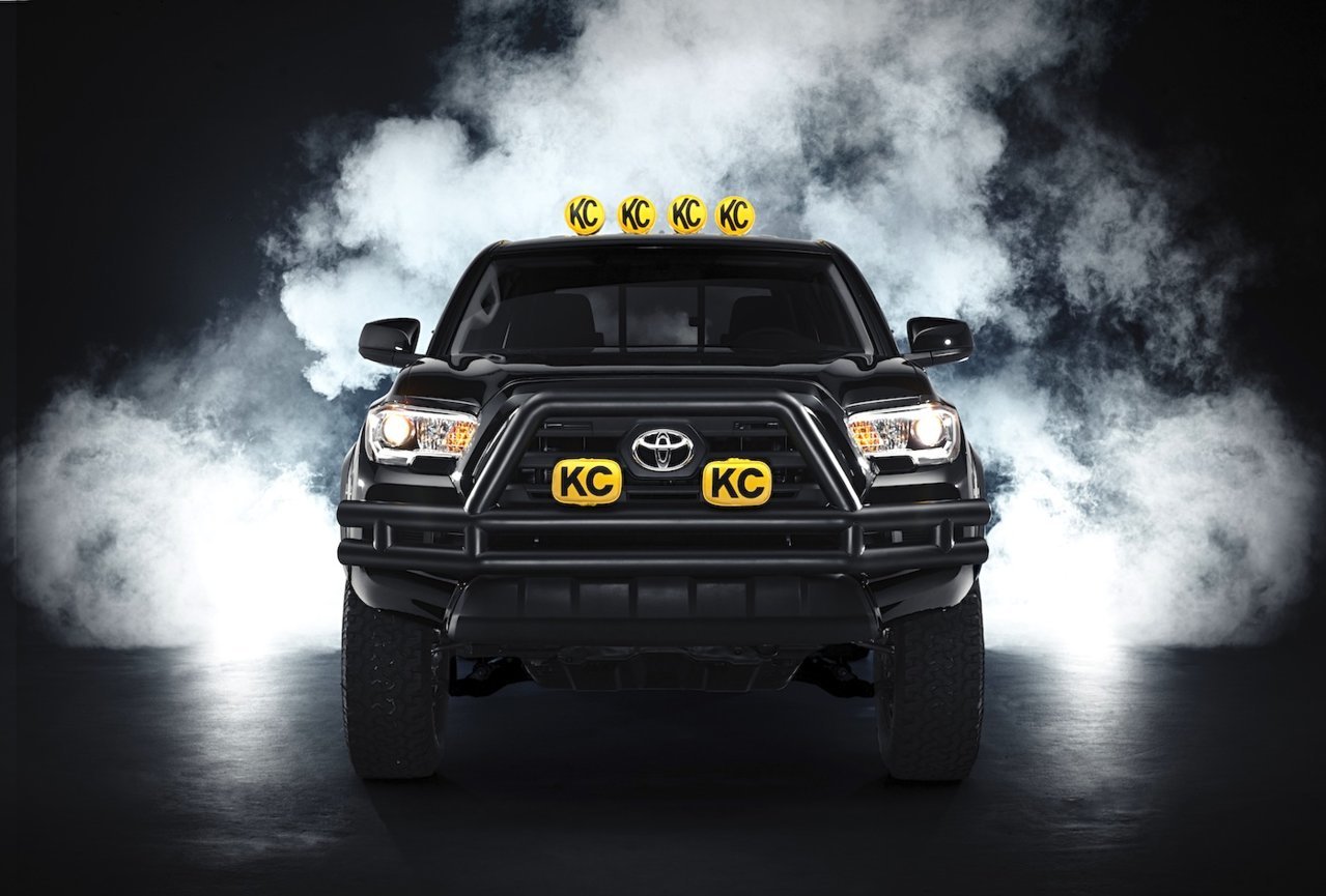 2016-toyota-tacoma-bttf-grille.jpg