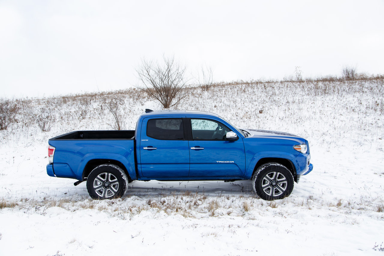 2016-toyota-tacoma-double-cab-limited-si_2e4f3905bbef7ce25cdf07165de6baea58eea067.jpg