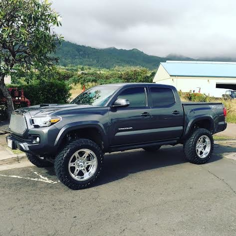 2016 Toyota Tacoma.jpg