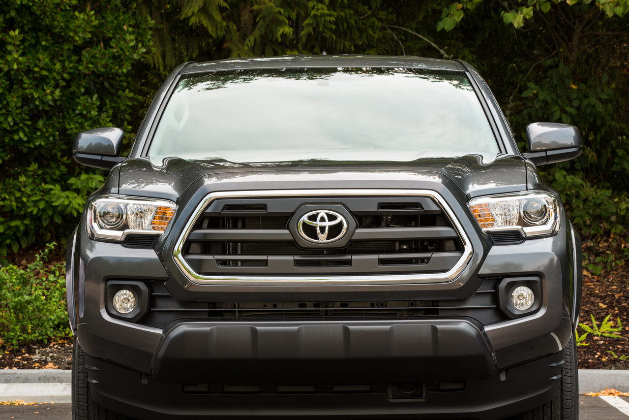 2016-Toyota-Tacoma-SR5-front-end_386c00c4640f95c4d78c835851e501b968d41586.jpg