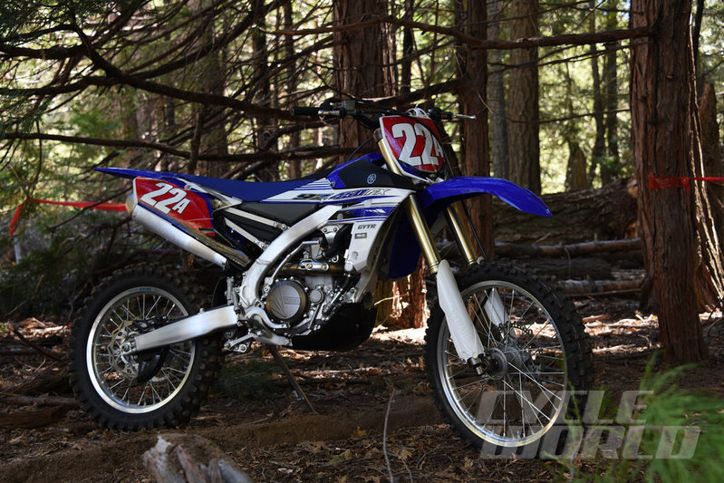 2016-Yamaha-YZ450FX-static-2.jpg
