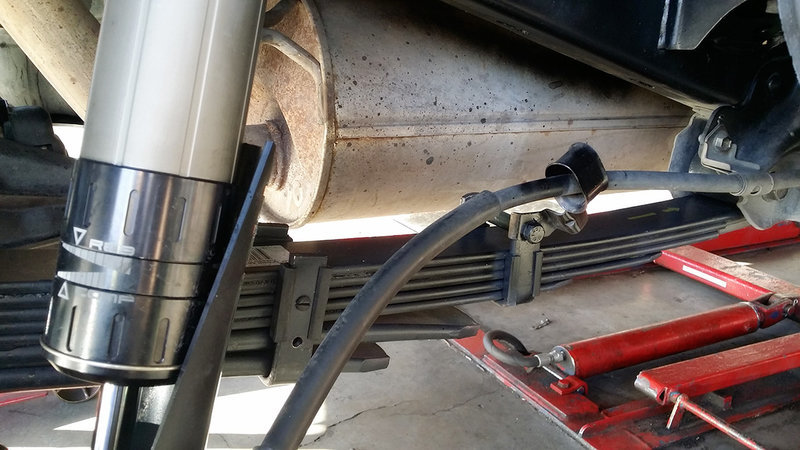 20160601_175827-ebrake-line-bracket.jpg