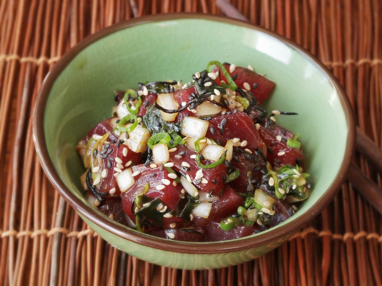 20160608-poke-tuna-hamachi-octopus-salmon-hawaii-recipe-06-1500x1125.jpg