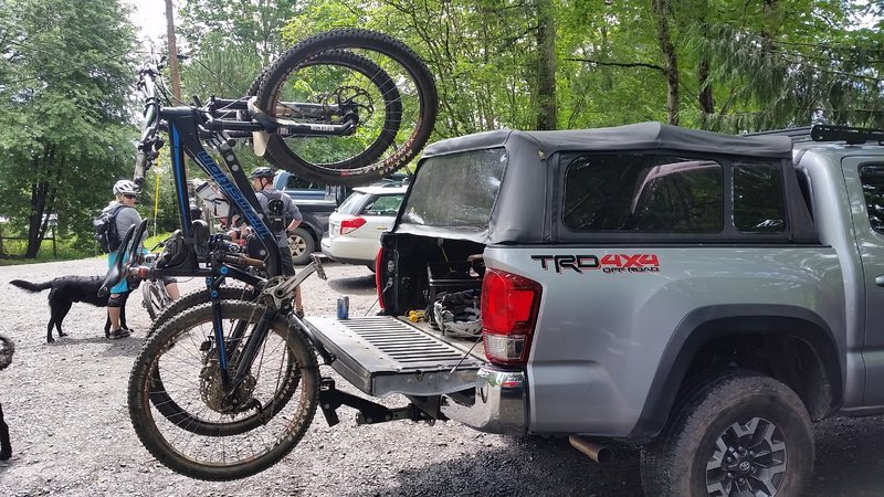 tailgate bicycle rack