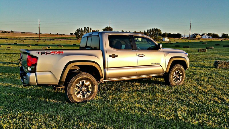 2016_tacoma.jpg