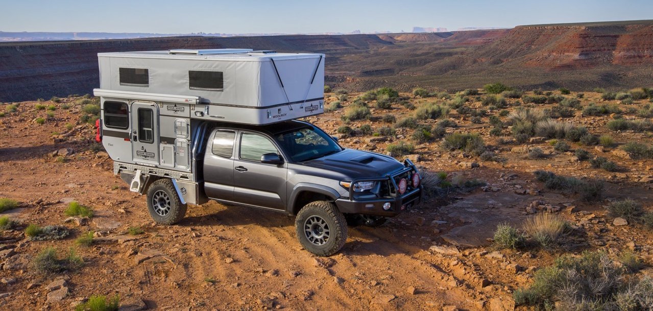 2016_Tacoma_2048x.jpg