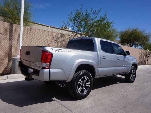 2016_toyota_tacoma-pic-82582656613611407_d5deff26c88a4db3b71bdfa72a72bc6f4479a913.jpg