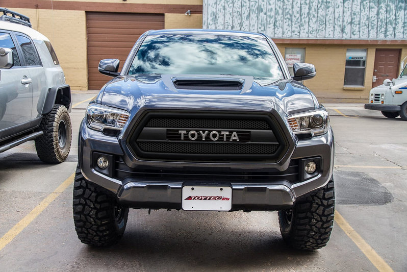 2016Grille.jpg