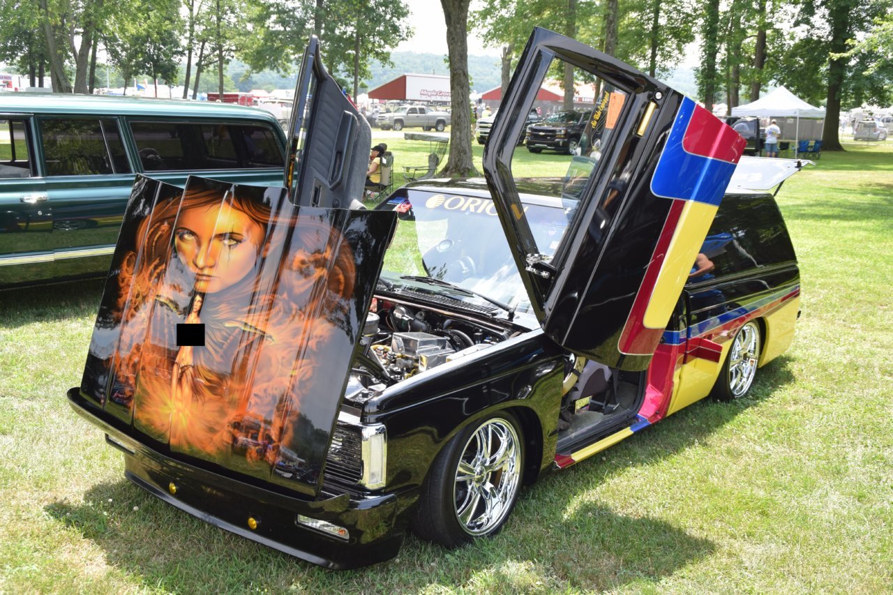 2016SuperChevyShowPart3 1868_edit.jpg
