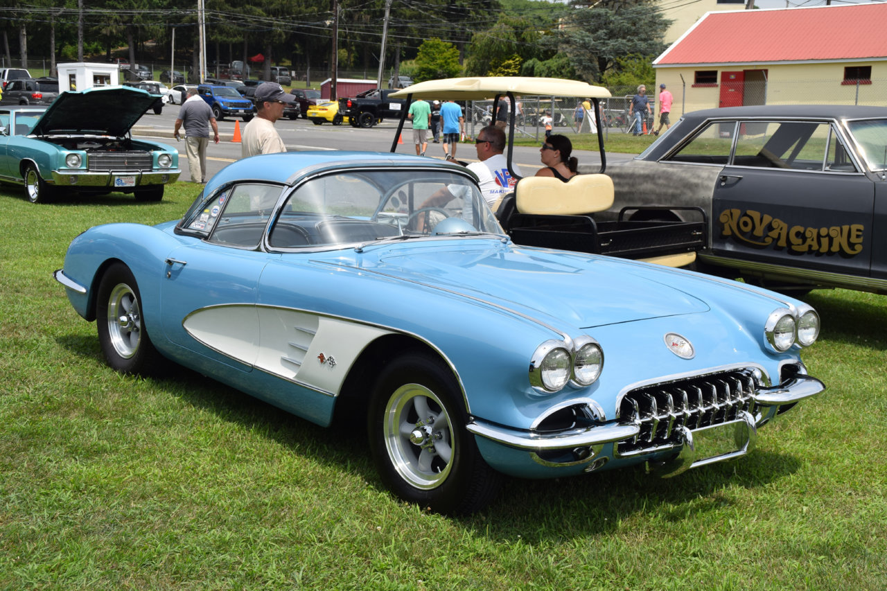 2016SuperChevyShowPart3 2828.jpg