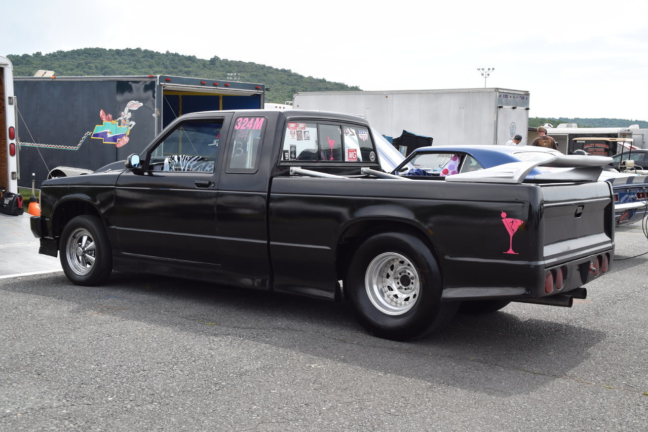 2016SuperChevyShowPart3 4450.jpg