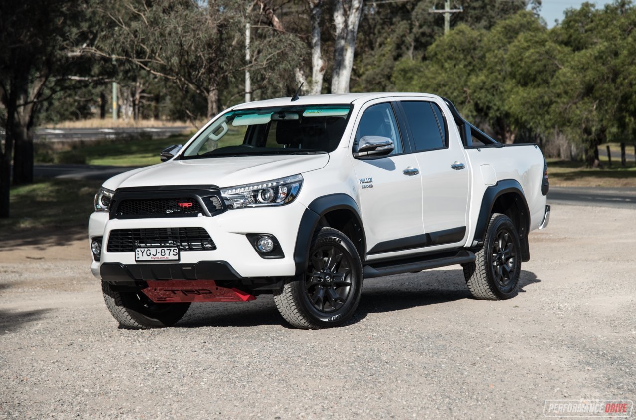 2017-Toyota-HiLux-TRD-Australia.jpg