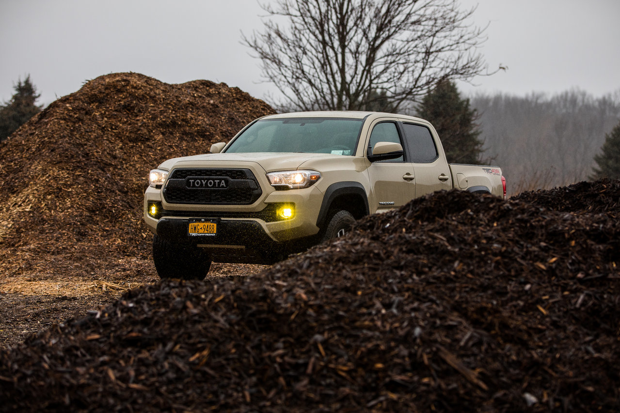 2017 Toyota Tacoma-10.jpg
