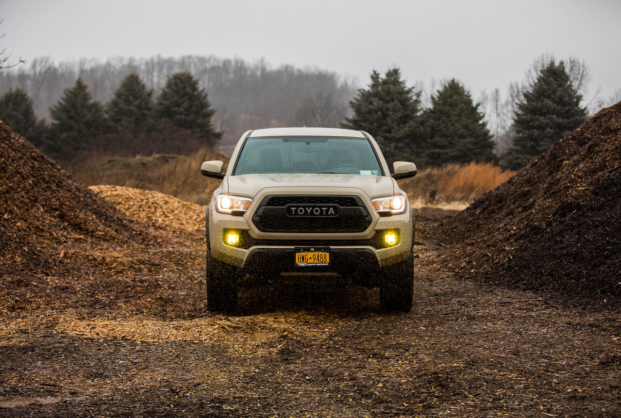 2017 Toyota Tacoma-11.jpg